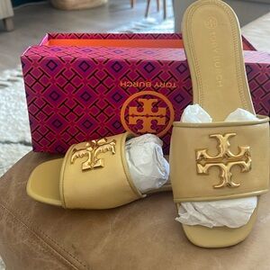 Tory Burch Eleanor Slides / Sandals - NEW